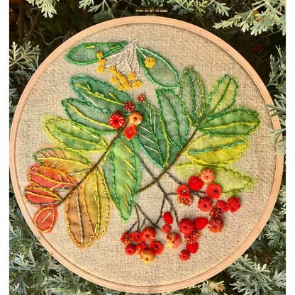 Rowandean Rowan and Pyracanthas Berries Printed Embroidery Kit - 30cm x 30cm