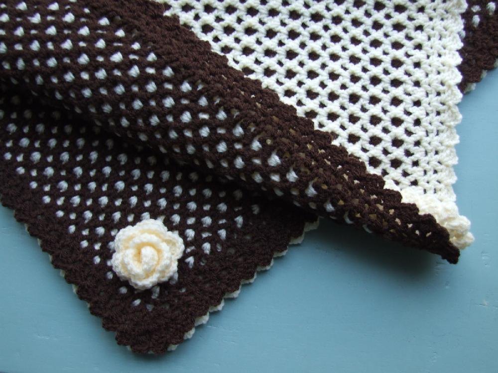 Two Colour Reversible Baby Blanket & Flower Trim Crochet pattern by Tho...