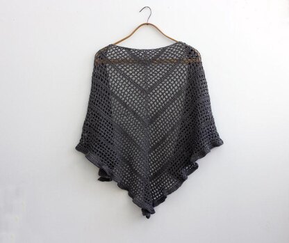 Simple Triangle Crocheted Shawl