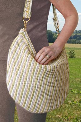Crescent Hobo Bag to Knit