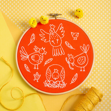 Hawthorn Handmade Charming Chickens Embroidery Kit - 7” in diameter
