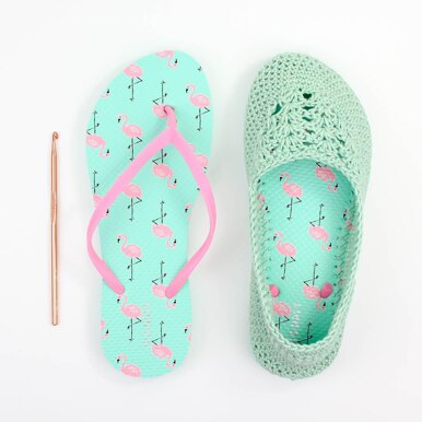 Lightweight Slippers with Flip Flop Soles