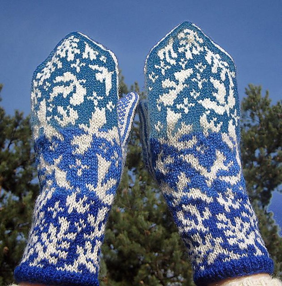 Peace Mittens Knitting pattern by Kulabra Designs.