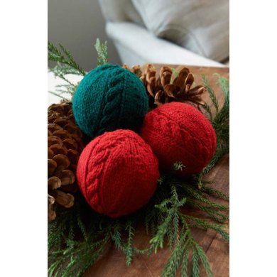 Cabled Holiday Balls in RED HEART With Love