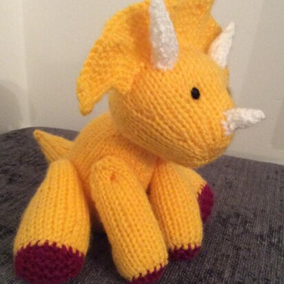 Triceratops dinosaur stuffed toy amigurumi