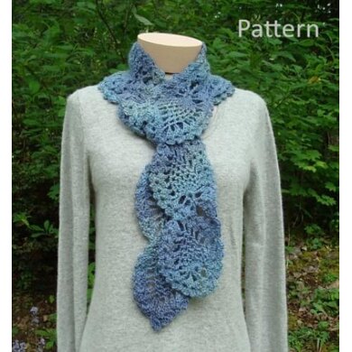 Cascading Pineapples Scarf - PA-301