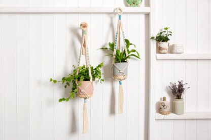 Wool Couture Two Sisters Plant Hanger Macrame Kit