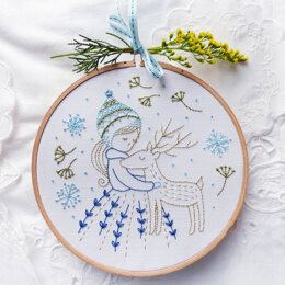 Tamar Golden Deer Embroidery Kit - 6in