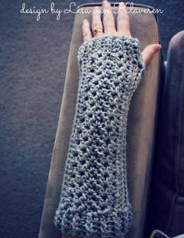 Simple Cable Mitts
