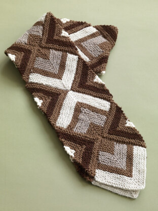 Mitered Scarf in Lion Brand Wool-Ease - 80802