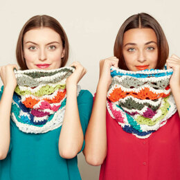 Rainbow Chip Crochet Cowl in Caron x Pantone - Downloadable PDF