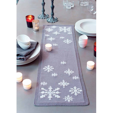 "First Fall Table Runner" : Accessory Knitting Pattern for Home in MillaMia Sport Yarn