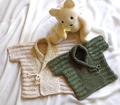 Quick Knit Baby Vest with Shawl Collar - P051