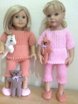 Dolls pyjamas, slippers and teddy