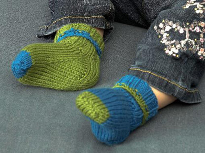 Toddler Socks in Plymouth Dreambaby DK - F531