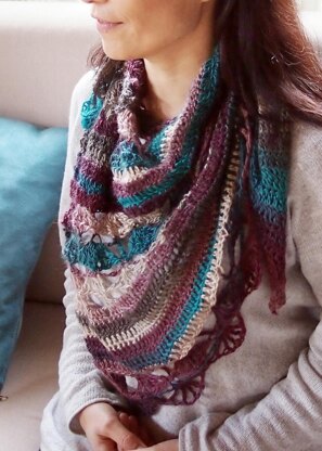 Playful shawl