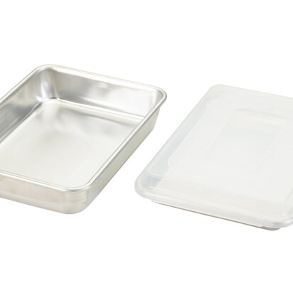 Nordic Ware 9X13 Cake Pan W/Lid, Bakers Qtr