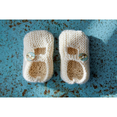 Pip Shoes from Precious Knits in Rowan Baby Cashsoft Merino - ZB247-00009 - Downloadable PDF