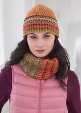 Shaded Mosaic Cowl And Hat in Lion Brand Vanna's Choice