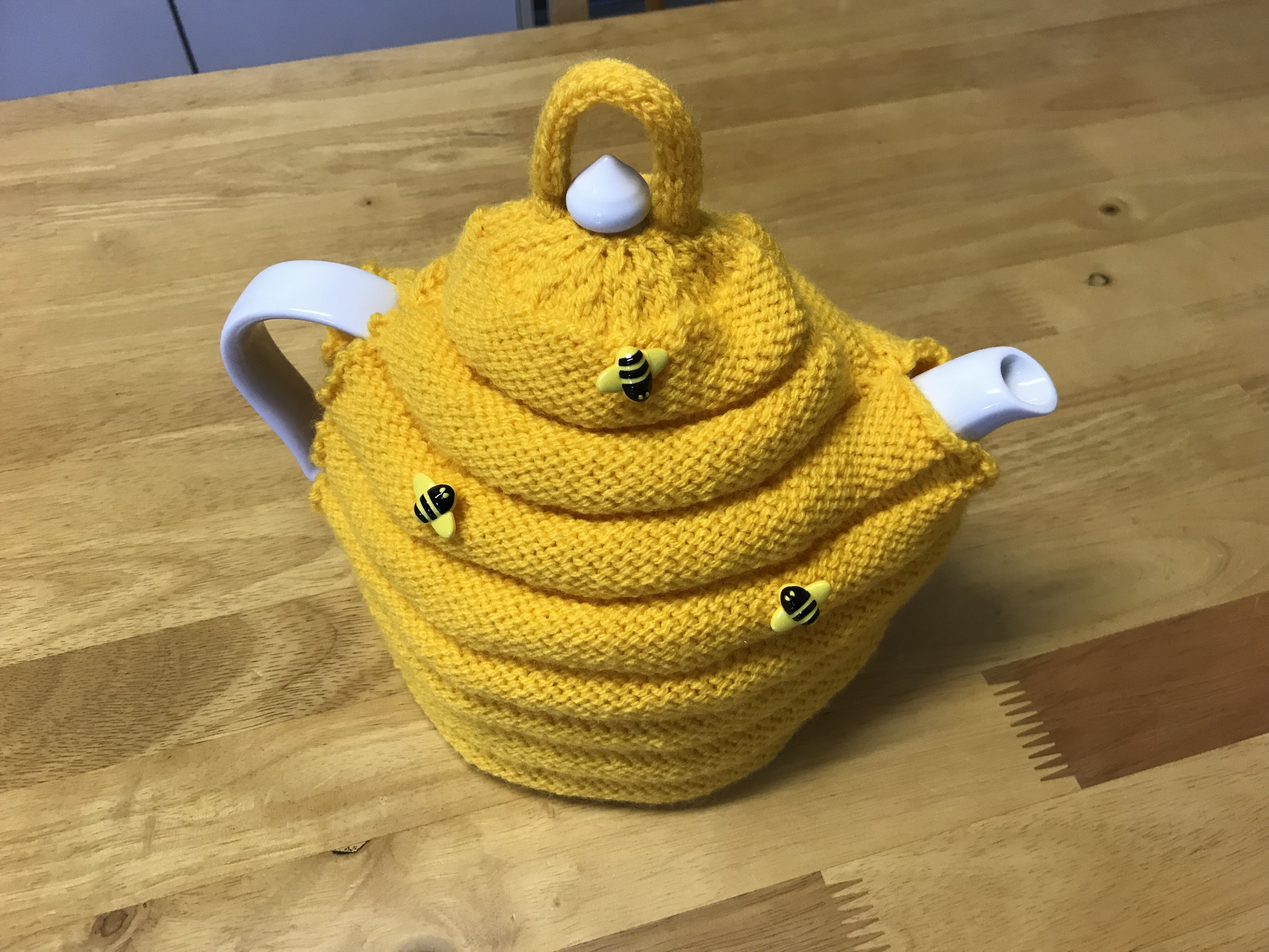 KNITTING PATTERN FOR BEEHIVE TEA COSY
