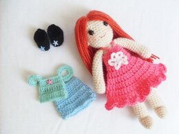 Yaprak the girl with 2 changeable clothes Amigurumi