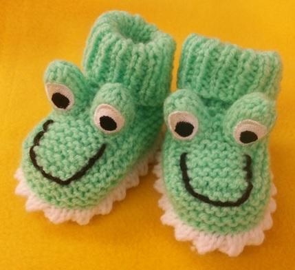 hand knitted baby booties 6-9 months