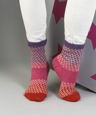 Billie Socken im Fair-Isle-Muster - Kostenlose Strickanleitung für MillaMia Naturally Soft Sock