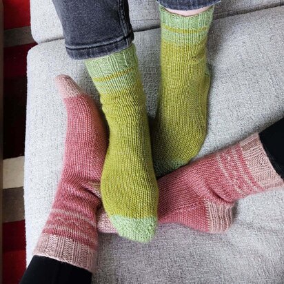 Sofa Snuggle Socks