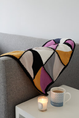 "Graphic Crochet Blanket" - Blanket Knitting & Crochet Pattern in Debbie Bliss Rialto DK - DB052 - Leaflet