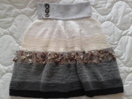 Knee length knitted skirt