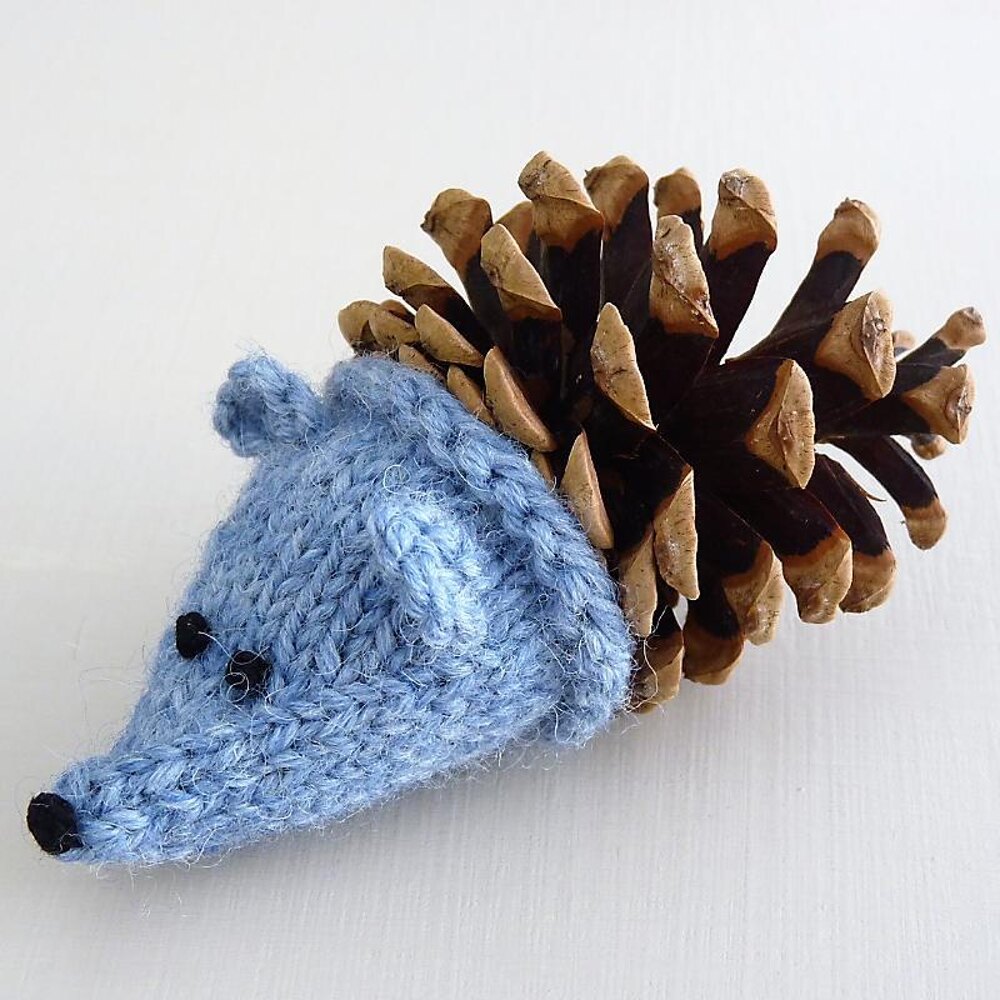 Pine Cone Hedgehog Knitting pattern by Aga Tutak