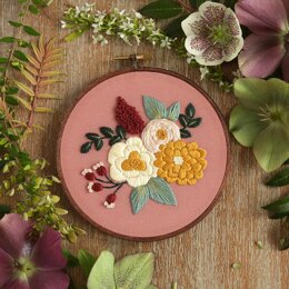 Hoffelt and Hooper Hannah Rose - Peach Embroidery Kit - 6in