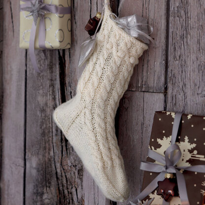 Christmas Stocking in Regia 4 Ply - R0099