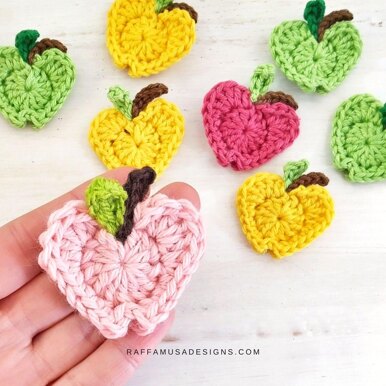 In Love with Apples Applique