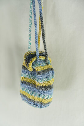 Lighthouse Pouch in Cascade Yarns North Shore Prints - DK407 - Downloadable PDF