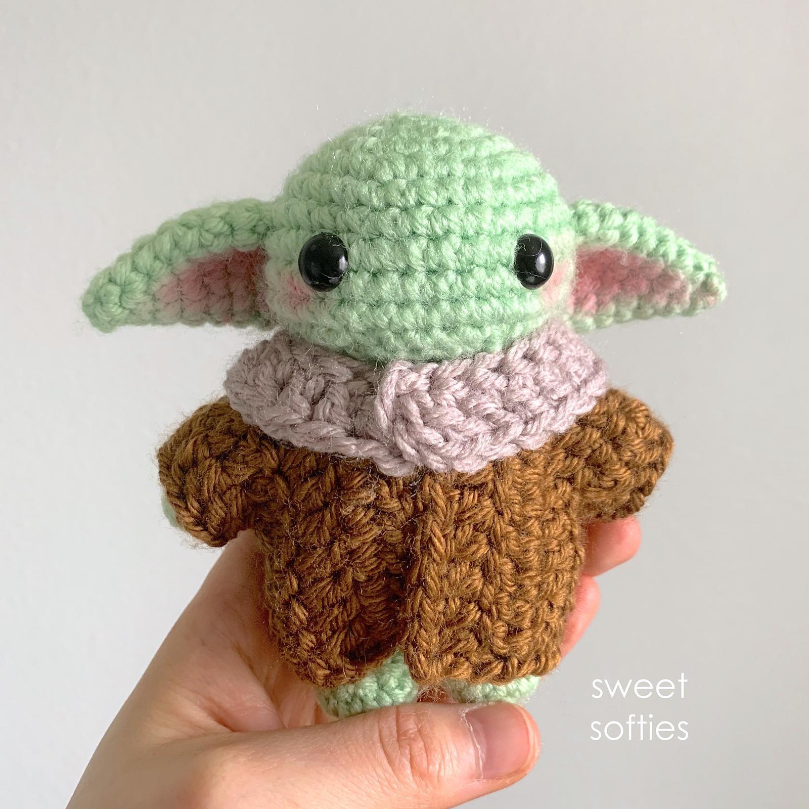 Details about   Baby Yoda Crochet Alien Doll Handmade Plush Toy Amigurumi 
