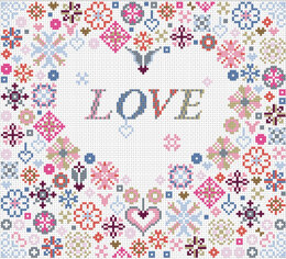 Riverdrift House Love Heart - 24 x 21.5cm (9.5 x 8.5in)