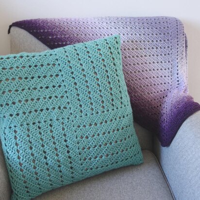 Pinwheel Cushion and Blanket