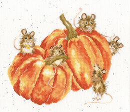 Bothy Threads Pumpkin, Spice And All Things Mice Cross Stitch Kit - 26 x 30cm