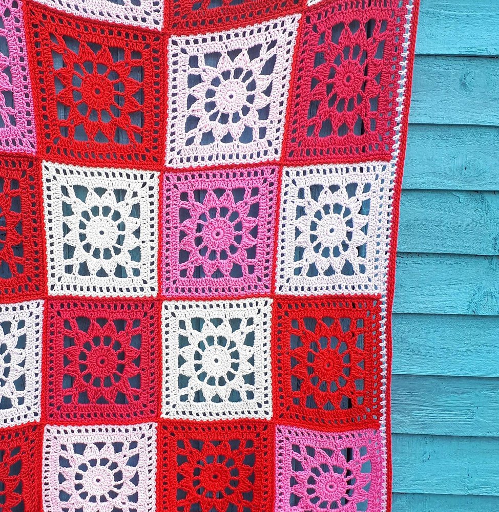 Papel Flower Blanket is a crochet pattern by Carmen Heffernan, available as...