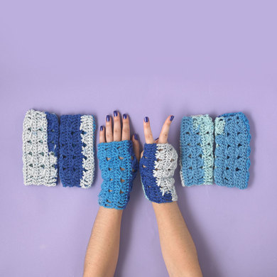 "The Essential Crocheted Wristwarmers" : Accessory Crochet Pattern in Paintbox Yarns Bulky | Chunky Yarn