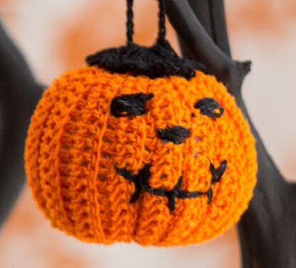 Halloween Tree of Spookiness in Aunt Lydia's Classic Crochet Thread Size 10 Solids - LC4914 - Downloadable PDF