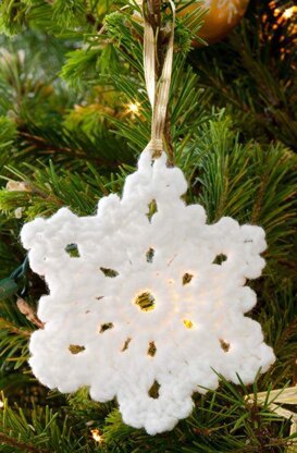 Snowflake Ornament Crochet in Red Heart Niki - LW4064EN