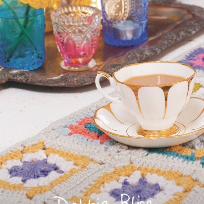 "Table Runner" - Table runner Crochet Pattern For Home in Debbie Bliss Cashmerino Aran - DBS058
