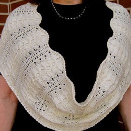 Capanula Cable-Lace Cowl/Infinity Scarf