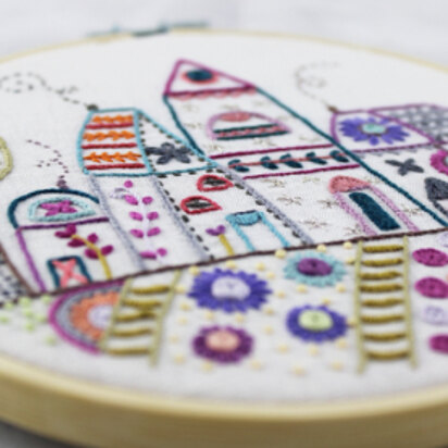 Un Chat Dans L'Aiguille Nordic Magic Printed Embroidery Kit