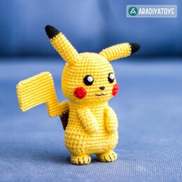 Pikachu by AradiyaToys