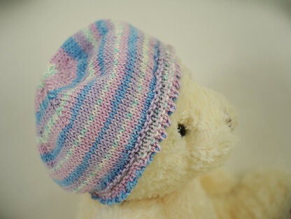 Baby Beret in Cascade Yarns North Shore Prints - DK617 - Downloadable PDF